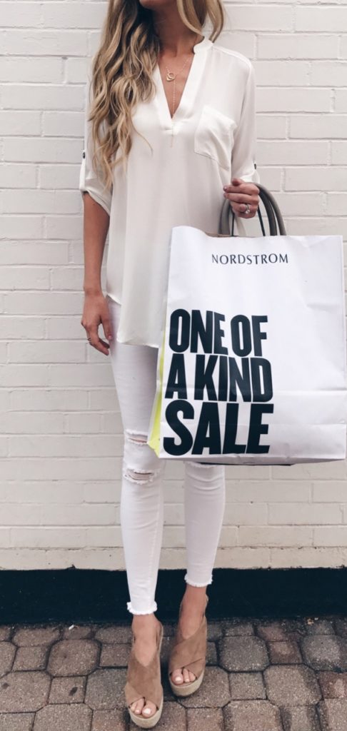 august nistagram round-up - pinterestingplans in white denim leggings and long white tunic top august nistagram round-up - pinterestingplans in white denim leggings and long white tunic top