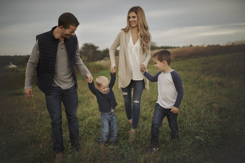 Family Photo Shoot Fashion Finds Pinteresting Plans Fall Family Photos