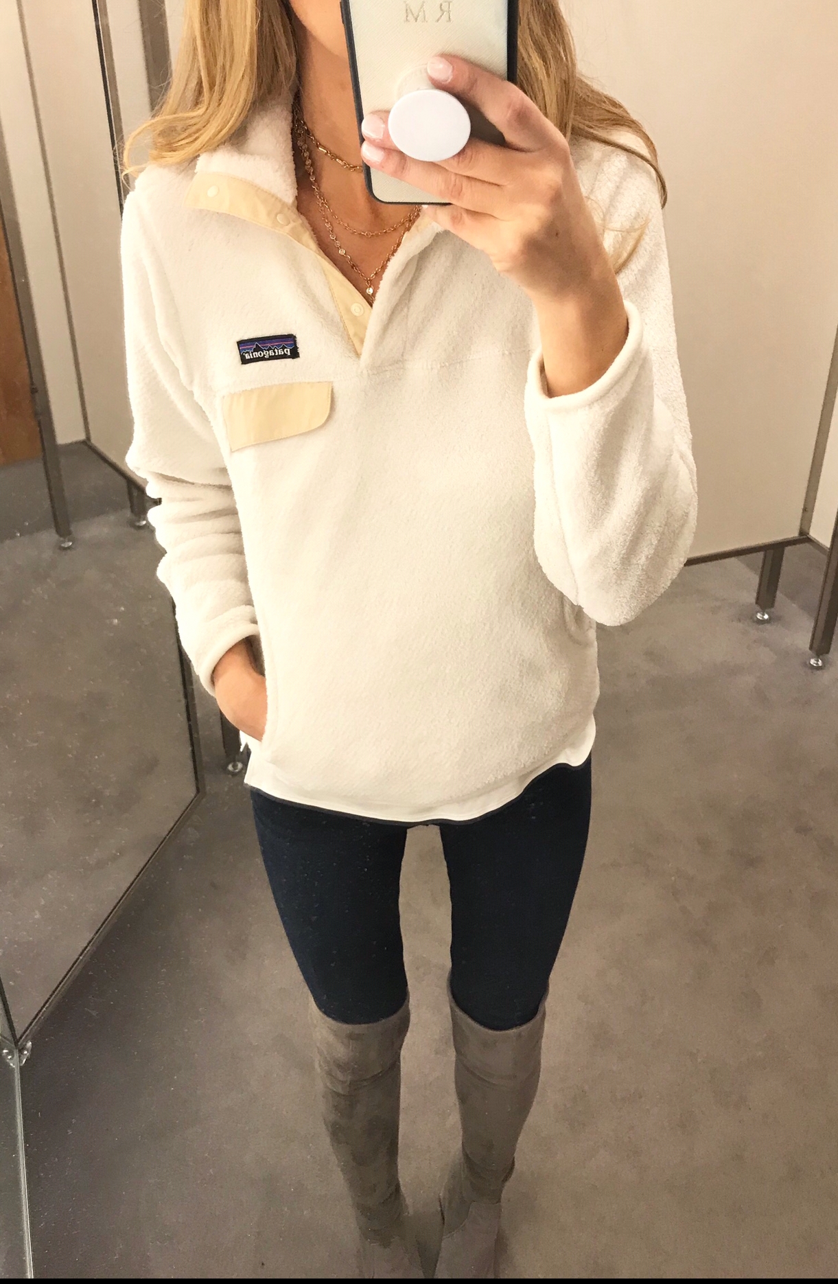 black patagonia pullover women's