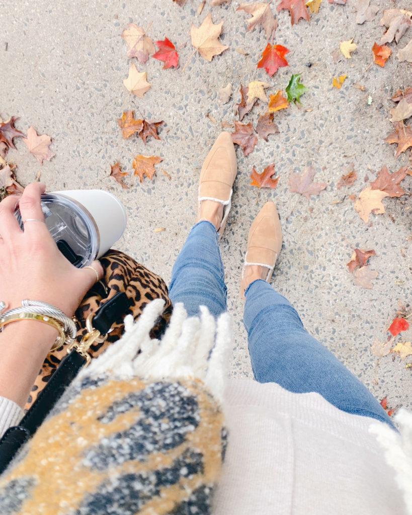 fashion blogger wearing sole society bettina shearling flats